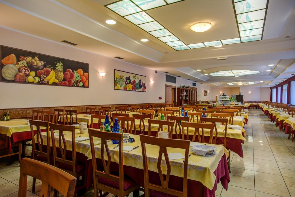 Hotel San Giorgio Milano Marittima Exterior photo